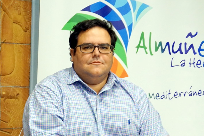 Rafael Caballero: “Por ser Municipio Turístico a Almuñécar le corresponderían entre 600.000 y un millón de euros, pero cualquier ayuda es bien recibida”
